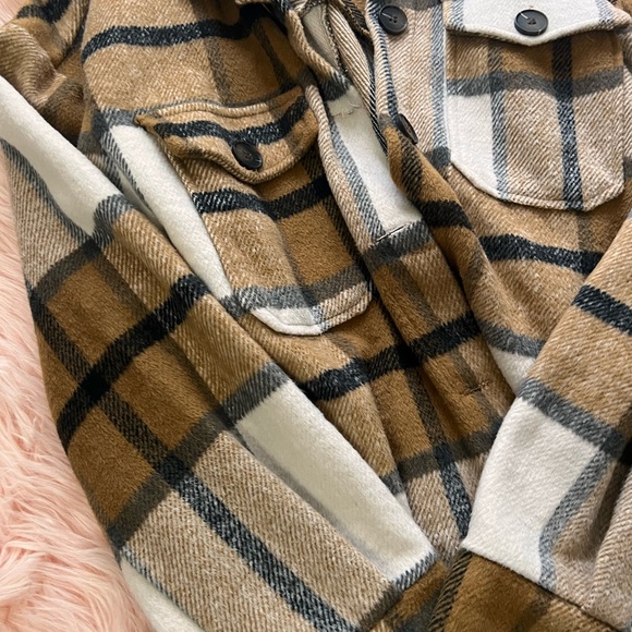 Shacket - Picture 4 of 4